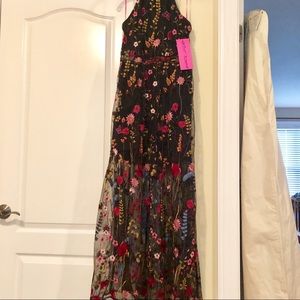 Betsy Johnson Halter Look Maxi/Gown